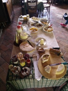 breakfast at the Agriturismo del Cimone (day 2)