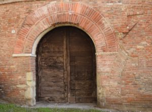 Pavia, beautiful old door!