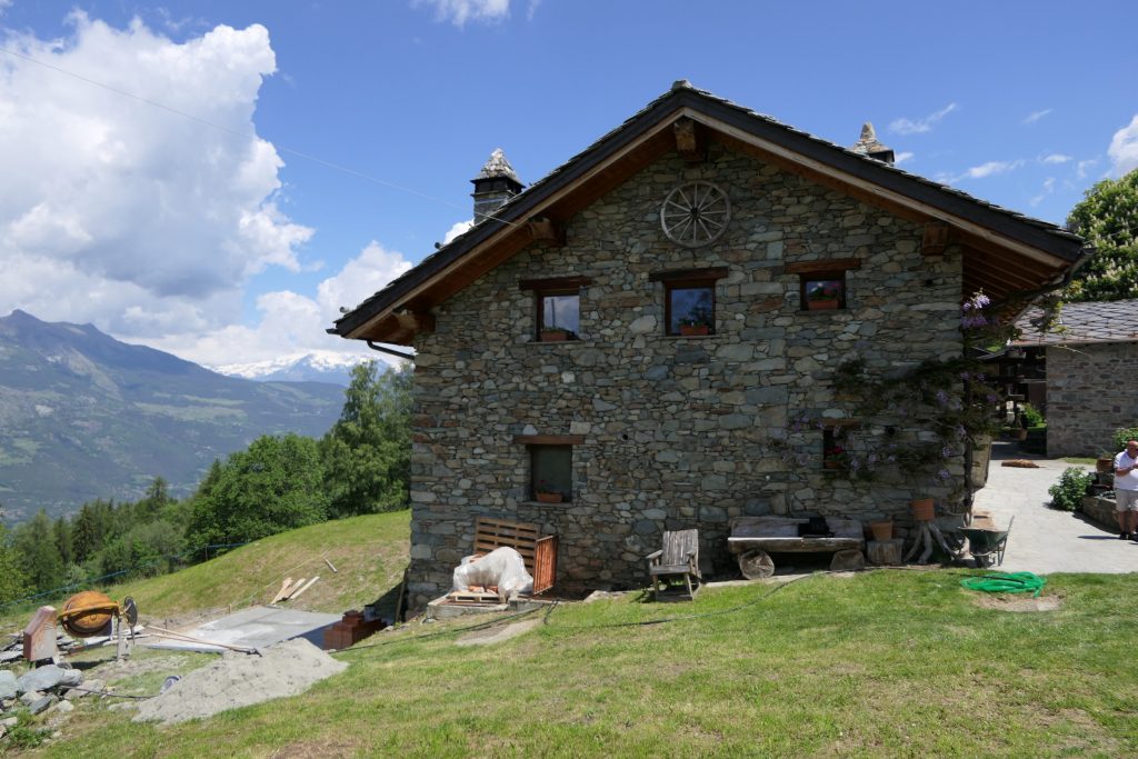 Aosta Valley: Farm house